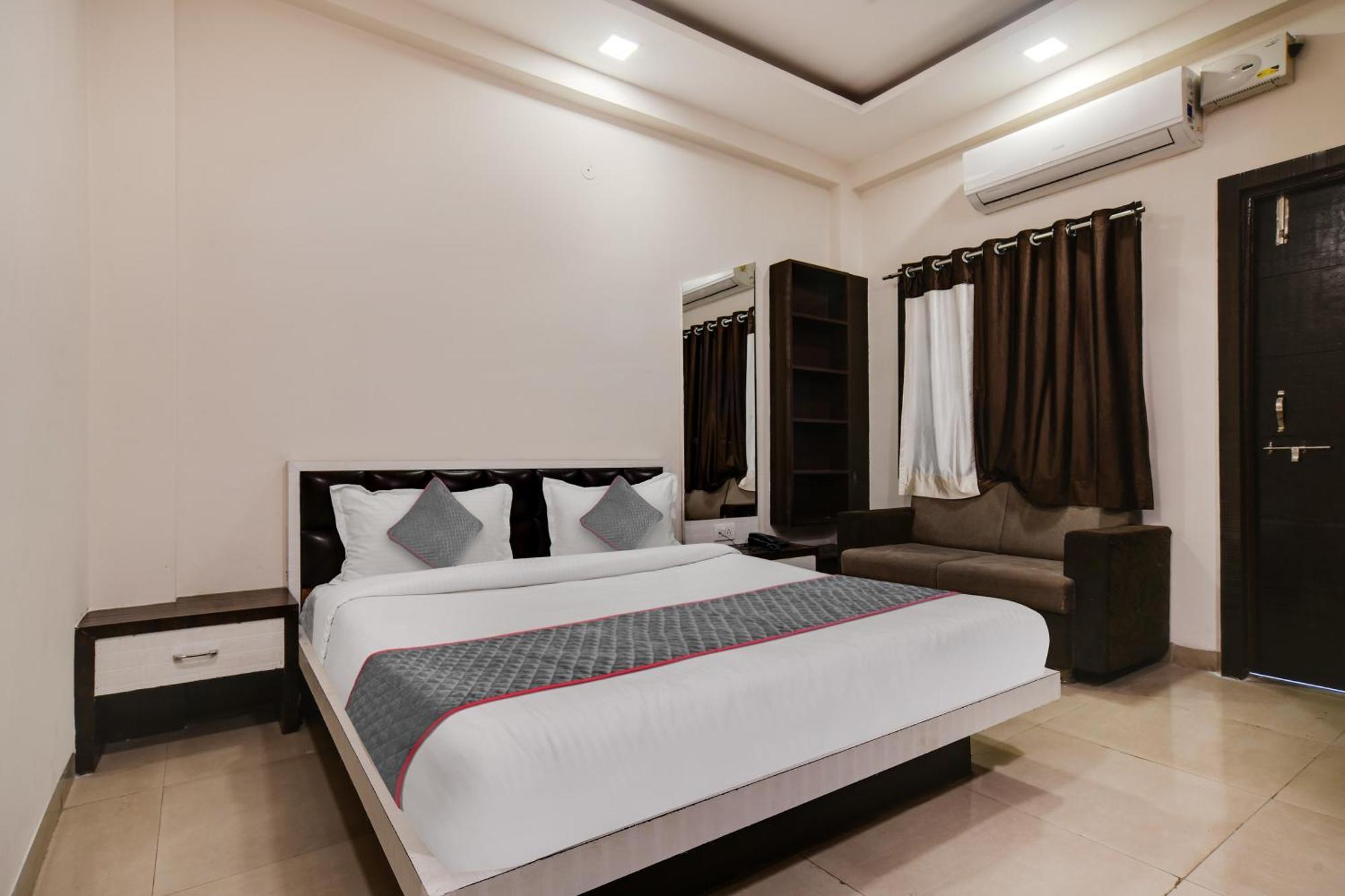 Townhouse Prime Stay Indore Ngoại thất bức ảnh