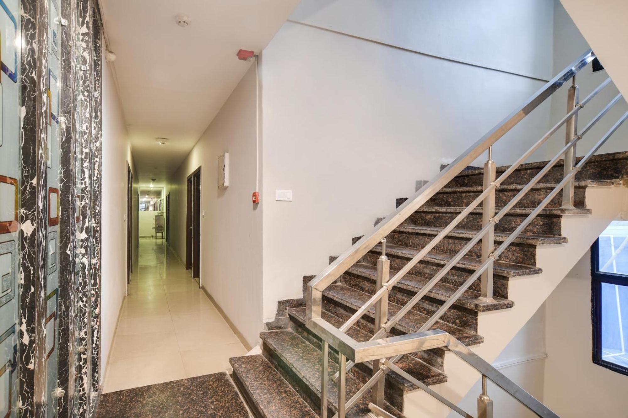 Townhouse Prime Stay Indore Ngoại thất bức ảnh
